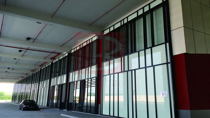上海办公楼单元式幕墙：供应商选择的关键因素**